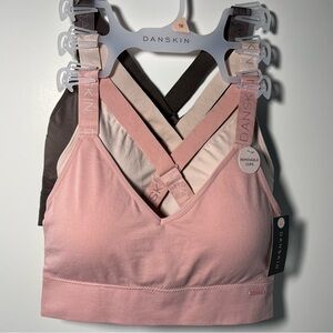 Danskin Stretch Seamless Pull-on Wirefree Removable Cups Wide Straps 3pc bra set